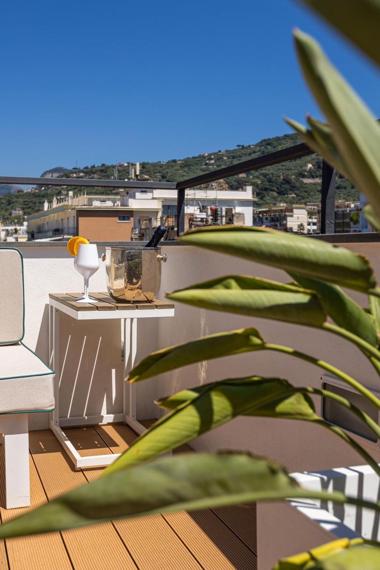 Sorrentovibes - Boutique Suites 186 Екстер'єр фото